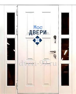 Входная дверь Белая дверь МДФ с остекленными боковыми вставками №26